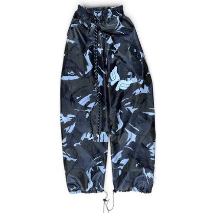 PARACHUTE PANT BLACK CAMO